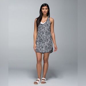 Lululemon Coastal Dress
Pretty Palm Black Angel Wing